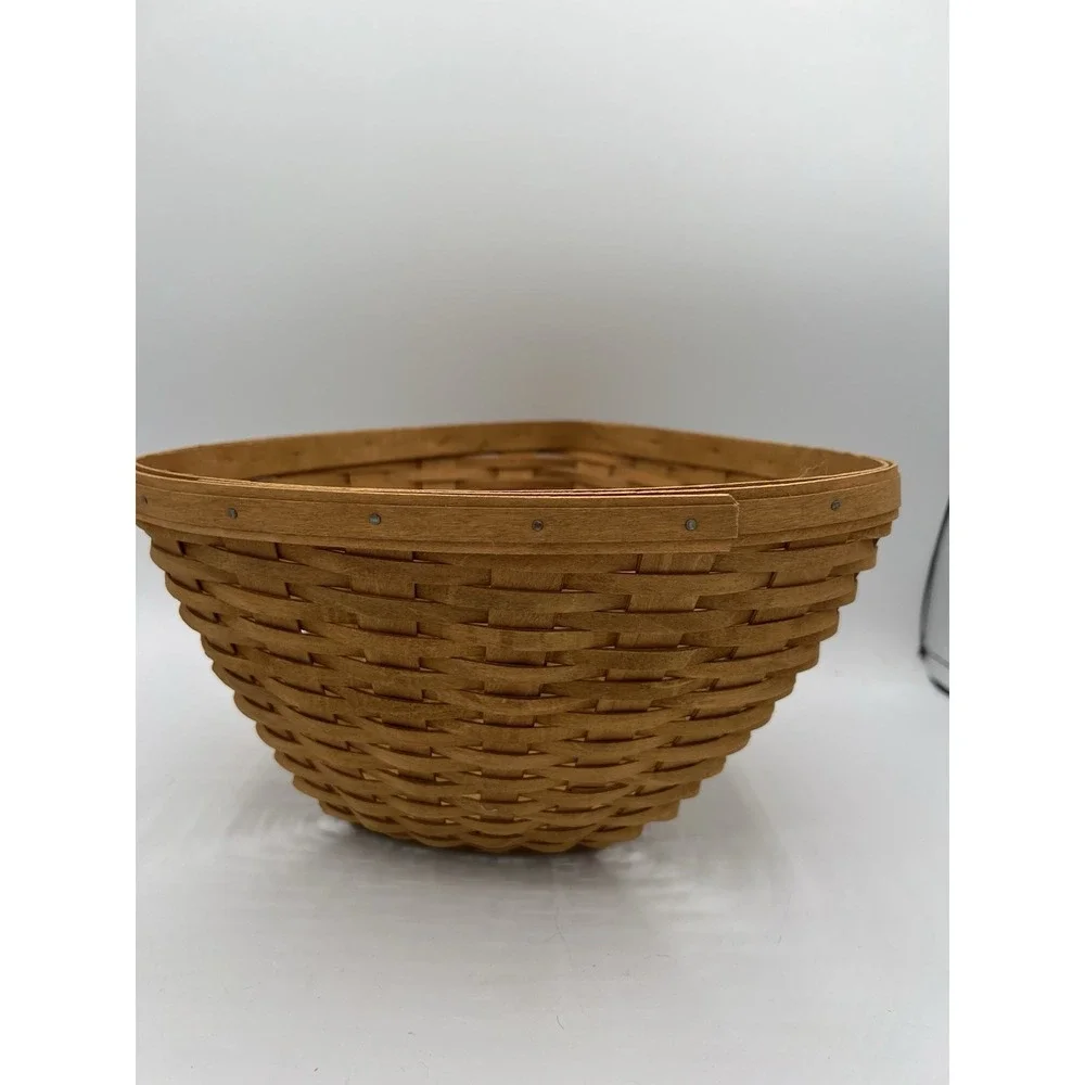 🧺Longaberger 2009 Large Triangle Bowl Basket–Unique Shape-Classic Craftsmanship